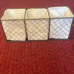 chicken wire 3 bin container 15 inches long